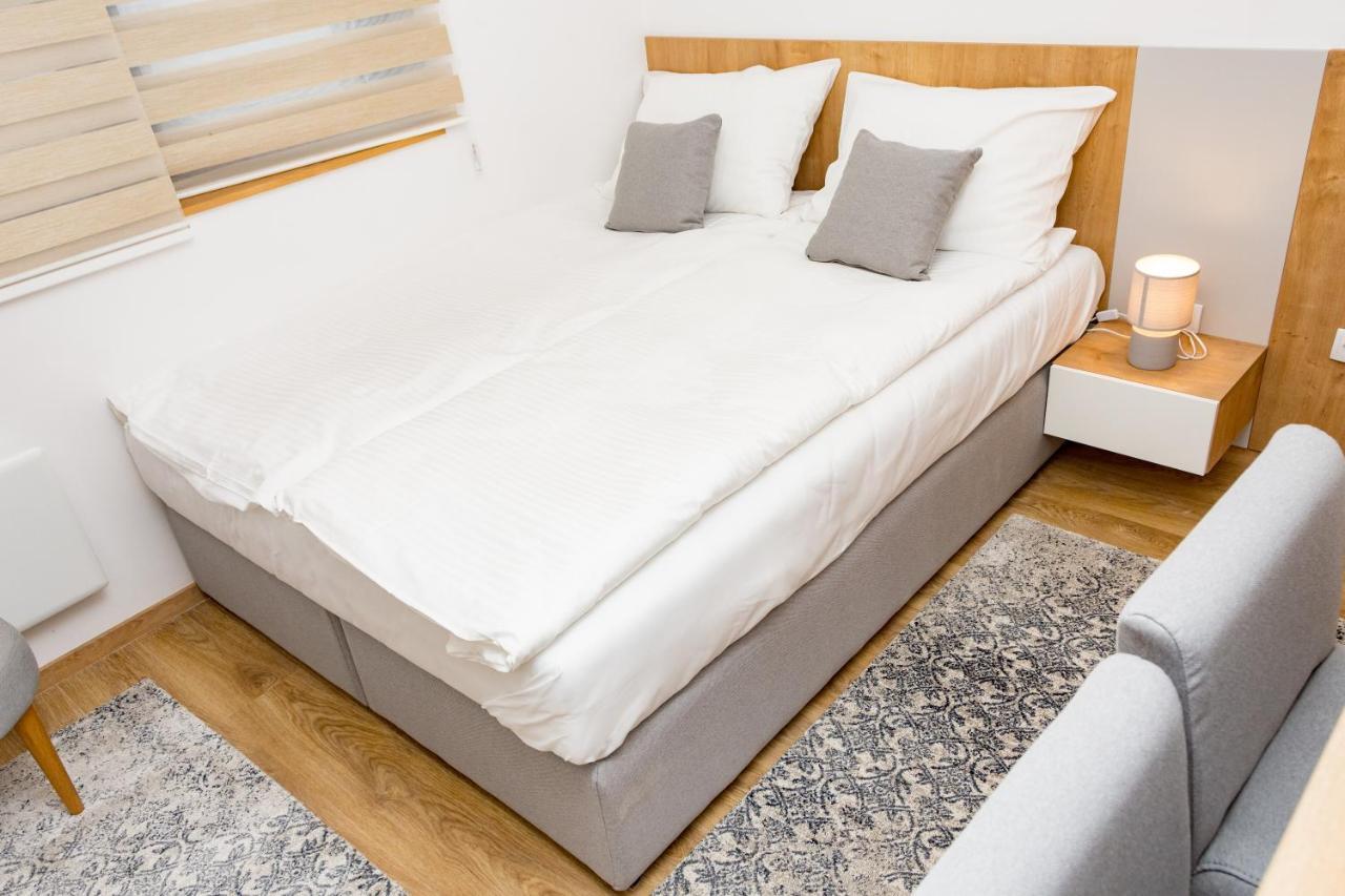 Apartmani Kamavu ยาโฮรินา ภายนอก รูปภาพ