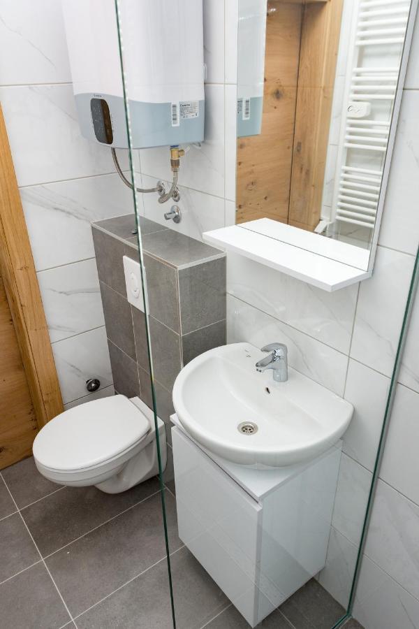 Apartmani Kamavu ยาโฮรินา ภายนอก รูปภาพ