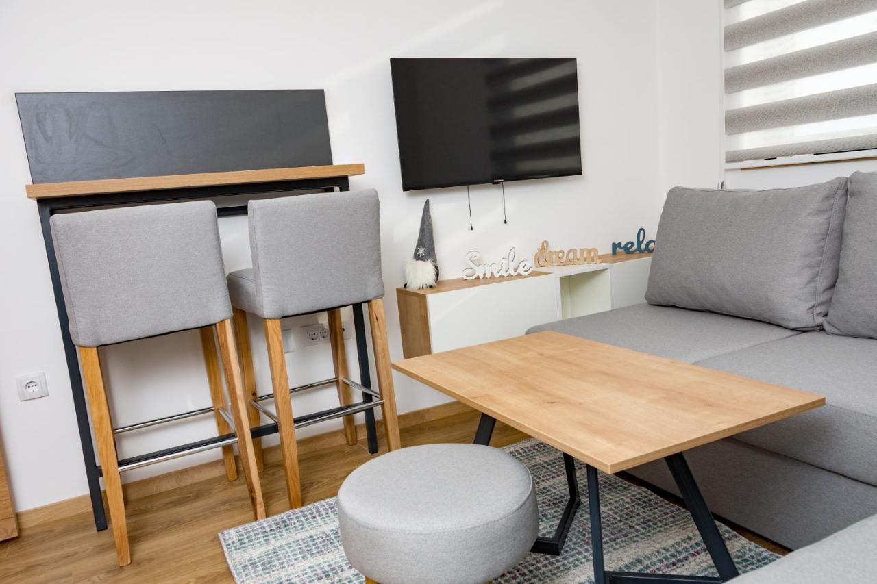 Apartmani Kamavu ยาโฮรินา ภายนอก รูปภาพ