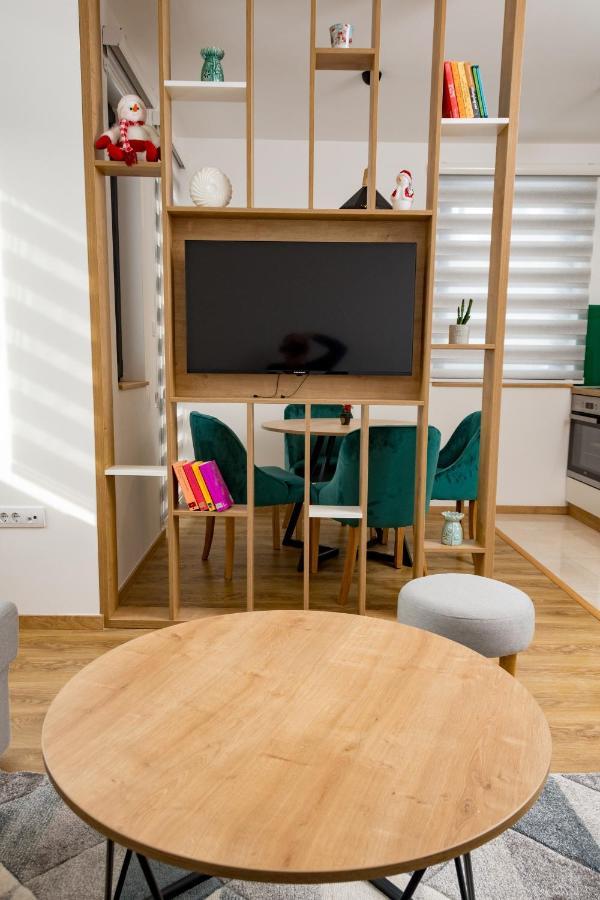 Apartmani Kamavu ยาโฮรินา ภายนอก รูปภาพ